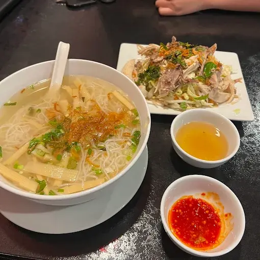 Orchid Garden Asian Food Restaurant serving Varsity View Saskatoon with authentic Vietnamese and Chinese food